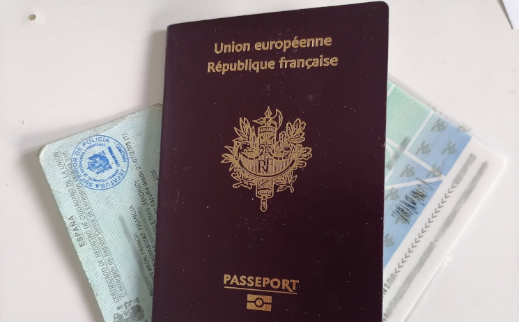 Ça y est, la double nationalité franco-espagnole est légale